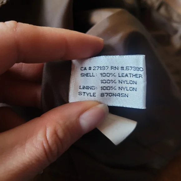 Brown leather vest - Picture 5 of 6